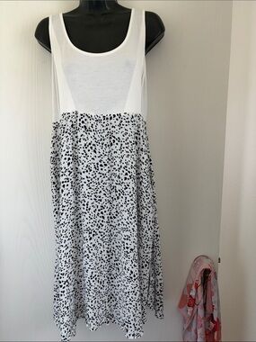 Seraphine Maternity/Nursing Dress